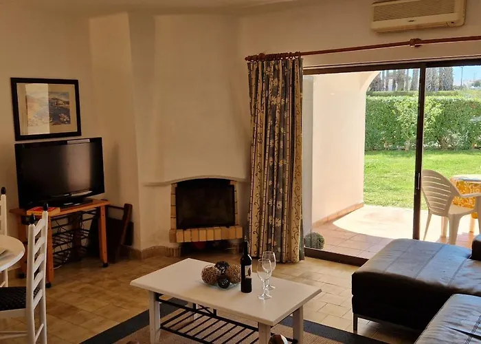Sao Rafael Village 2 Bedroom With A Pool Albufeira